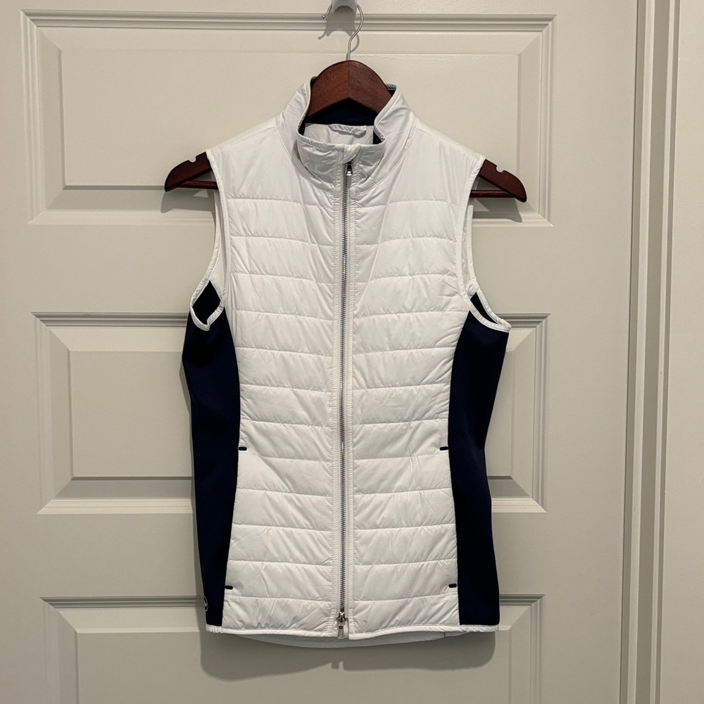 Peter Millar Women’s White and Navy Golf Vest - Picture 3 of 4